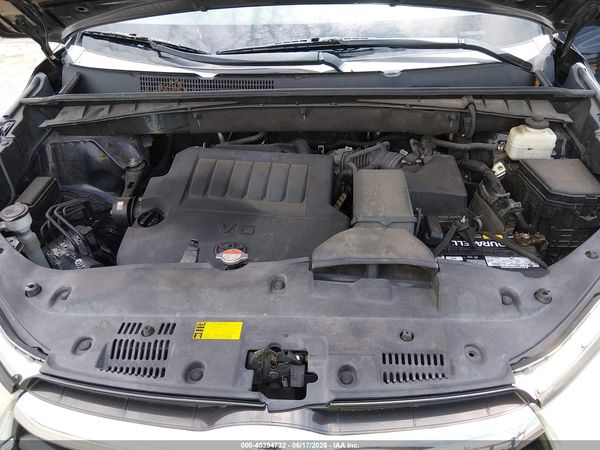 2016 TOYOTA HIGHLANDER XLE V6