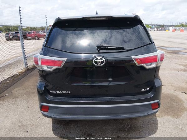 2016 TOYOTA HIGHLANDER XLE V6