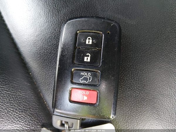 2016 TOYOTA HIGHLANDER XLE V6