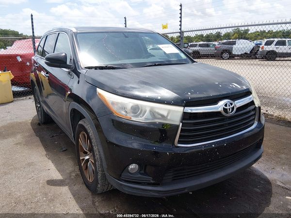 2016 TOYOTA HIGHLANDER XLE V6