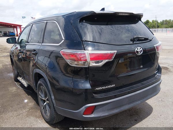 2016 TOYOTA HIGHLANDER XLE V6
