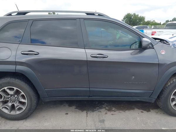 2021 JEEP CHEROKEE TRAILHAWK 4X4