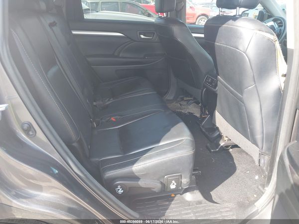 2016 TOYOTA HIGHLANDER XLE V6