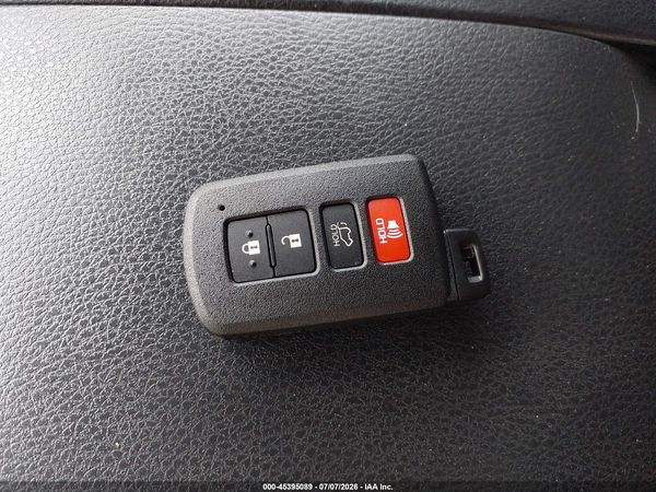 2016 TOYOTA HIGHLANDER XLE V6