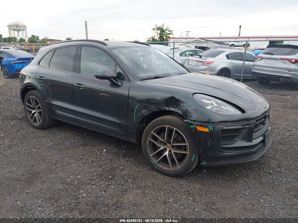 2022 PORSCHE MACAN