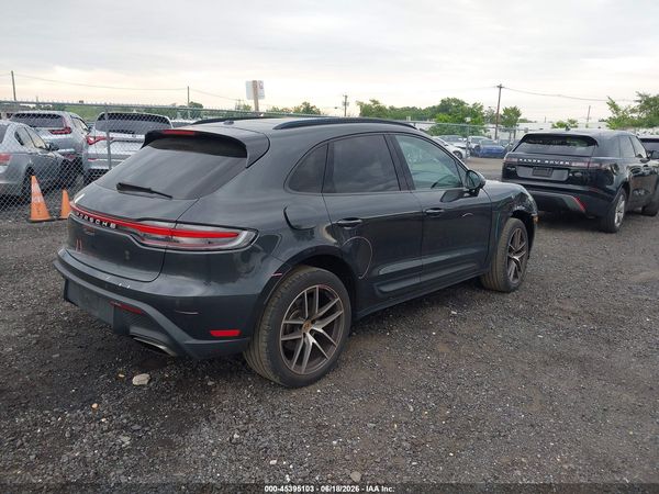 2022 PORSCHE MACAN