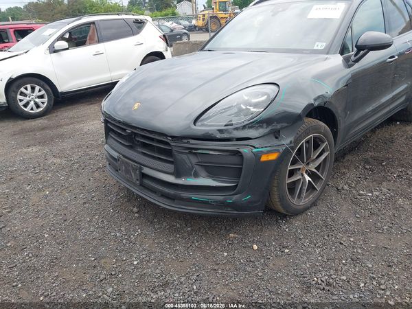 2022 PORSCHE MACAN