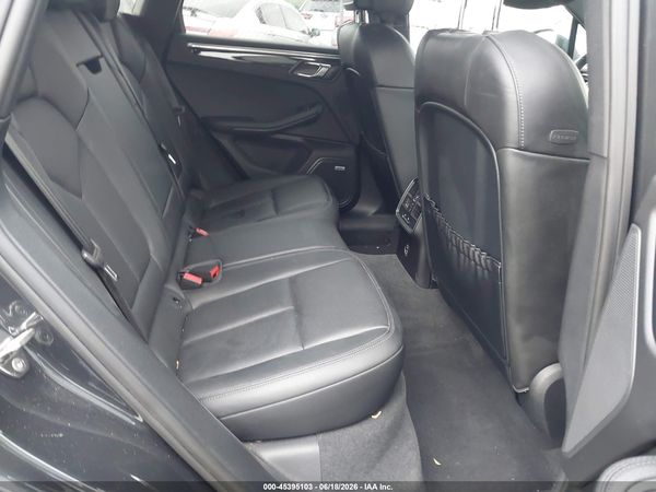 2022 PORSCHE MACAN