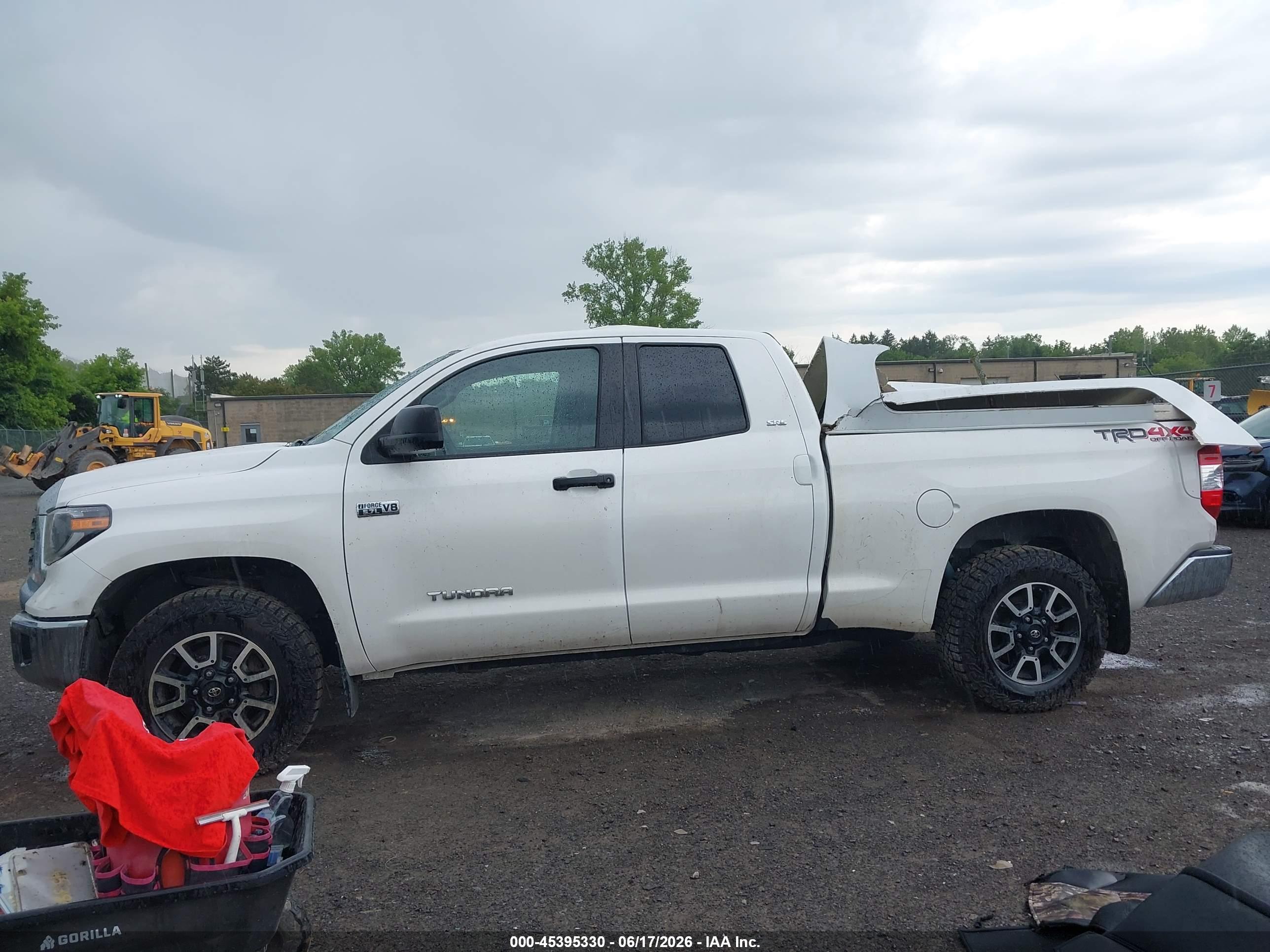 2021 TOYOTA TUNDRA SR5 grade