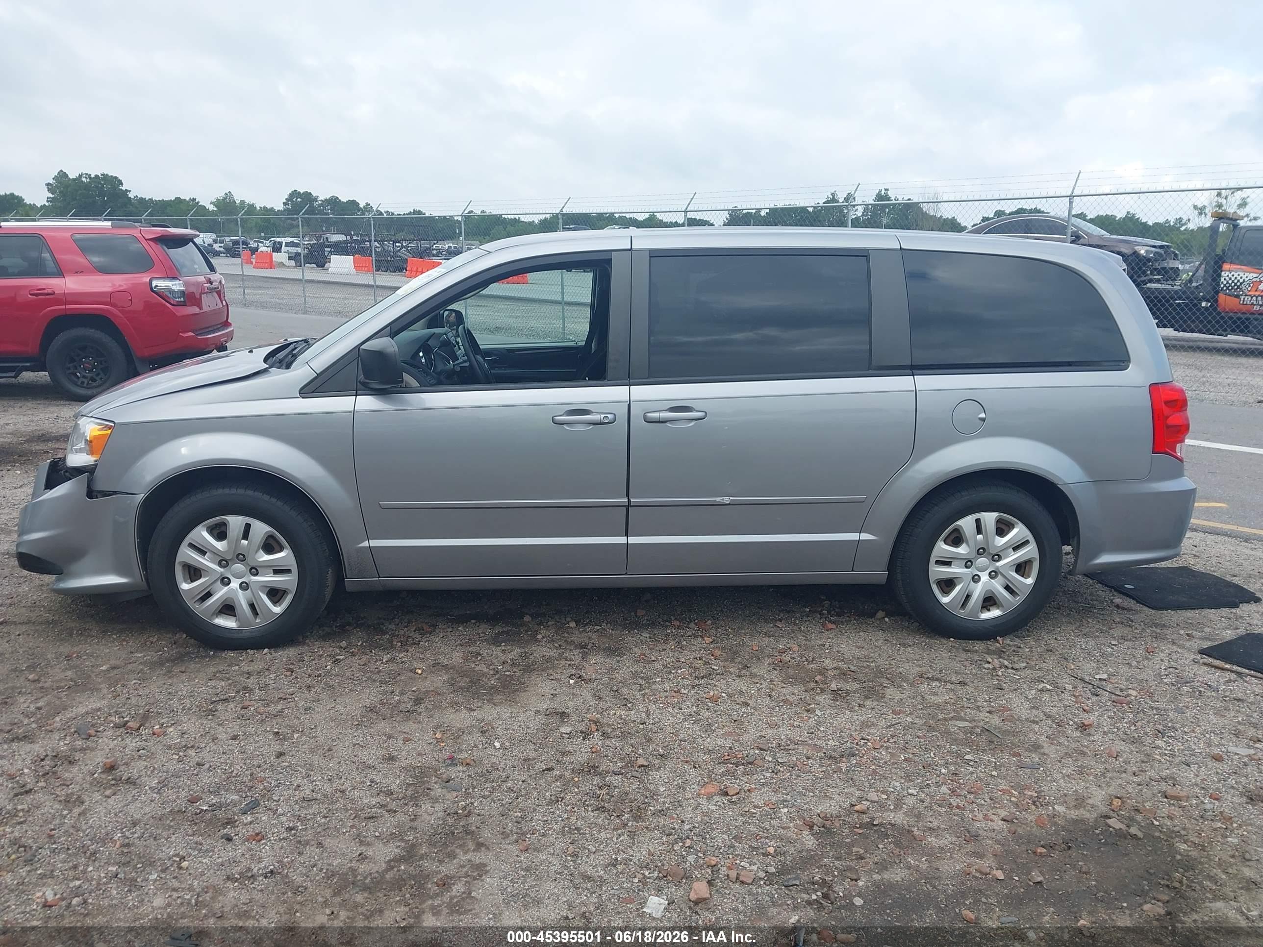 2016 DODGE GRAND CARAVAN SE