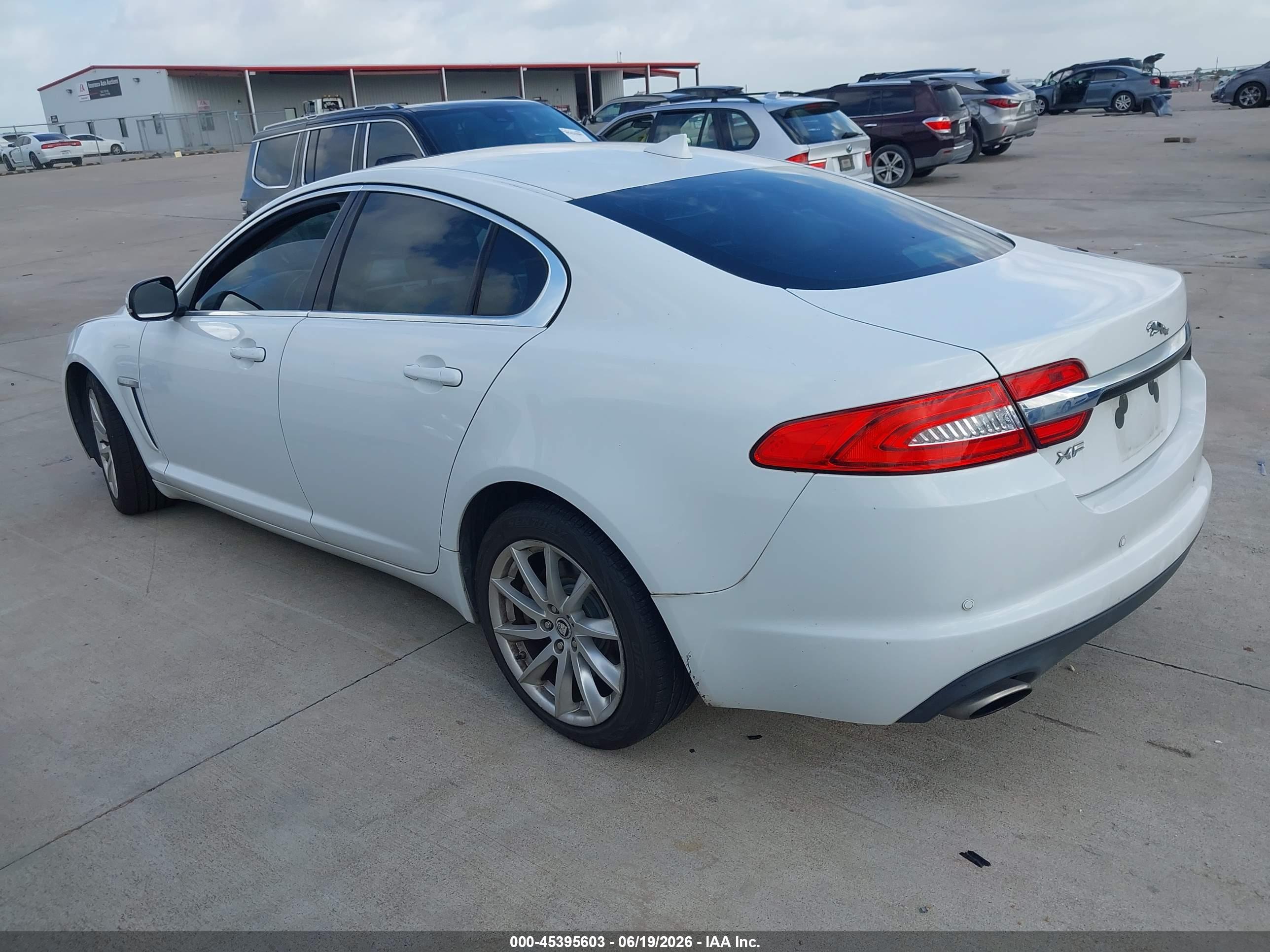 2013 JAGUAR XF I4 T