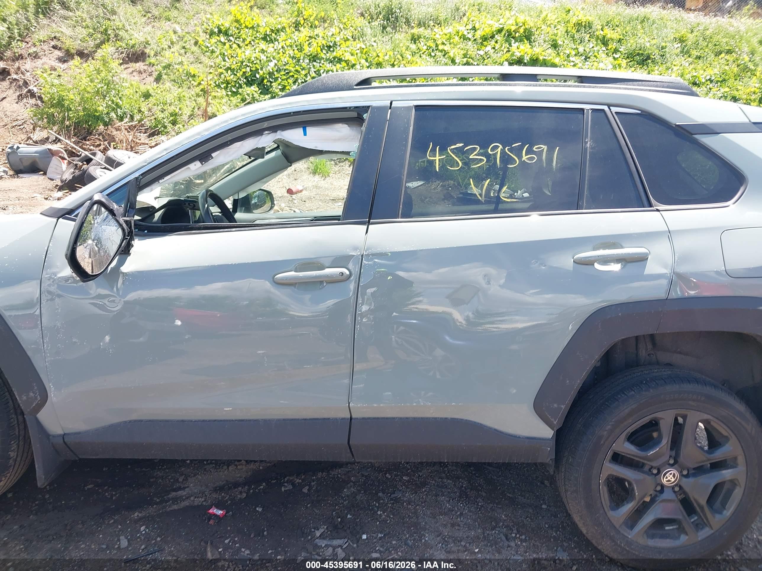 2022 TOYOTA RAV4 ADVENTURE