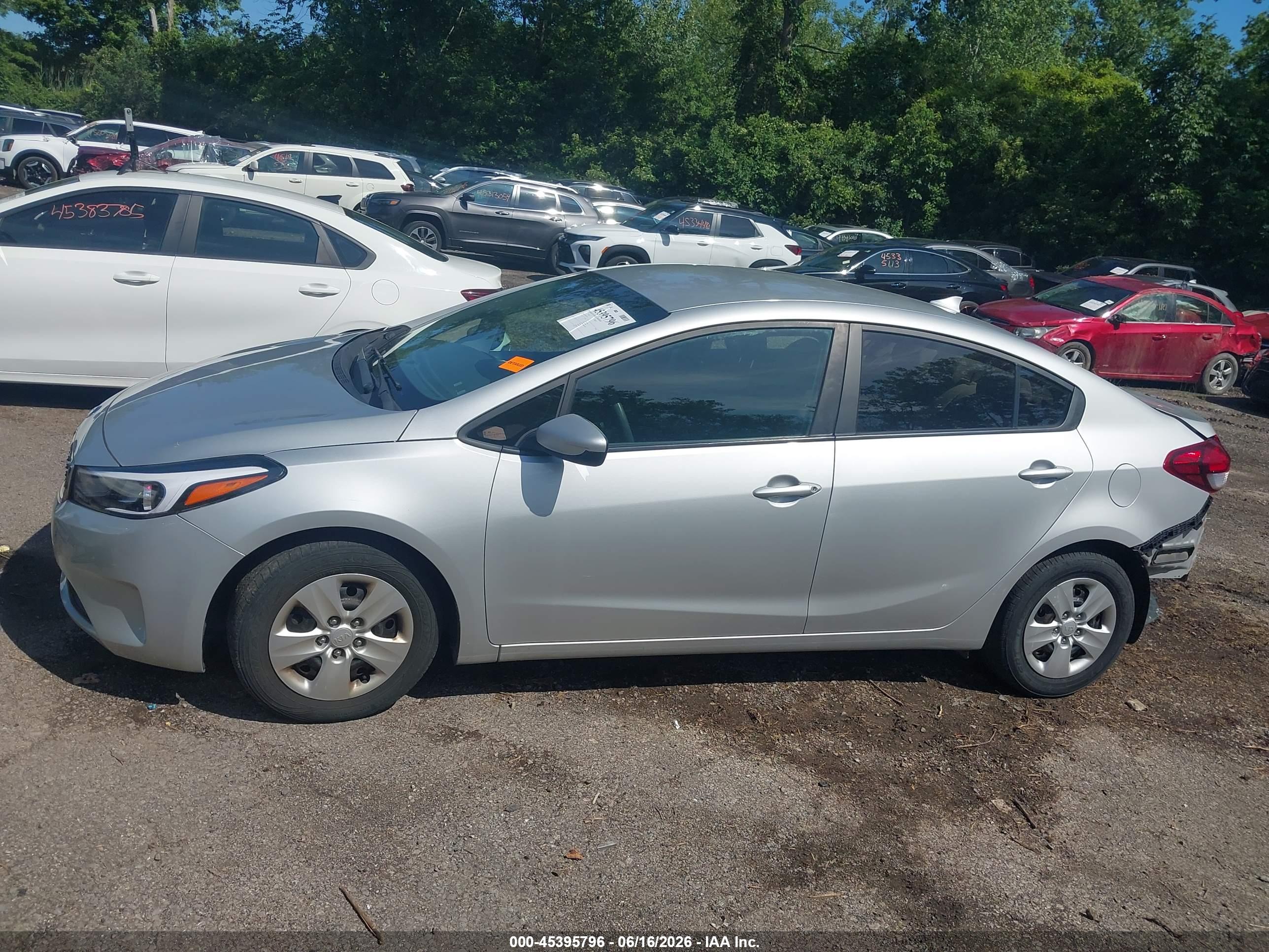 2017 KIA FORTE LX