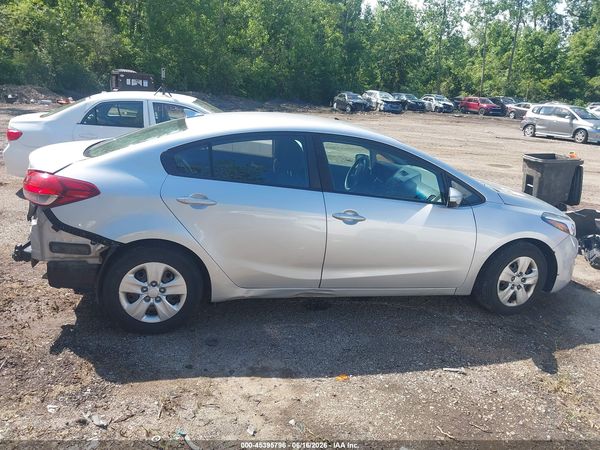 2017 KIA FORTE LX
