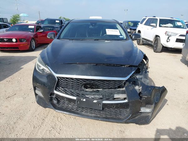 2017 INFINITI QX30 SPORT