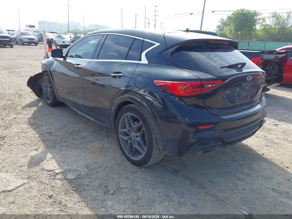 2017 INFINITI QX30 SPORT