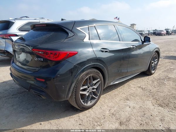 2017 INFINITI QX30 SPORT