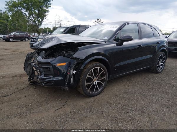 2019 PORSCHE CAYENNE S