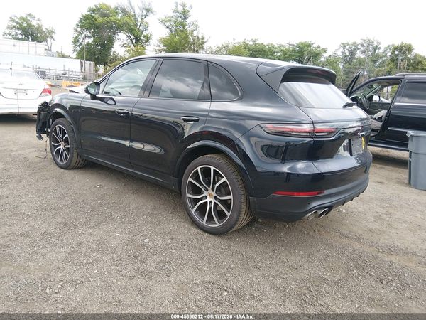 2019 PORSCHE CAYENNE S