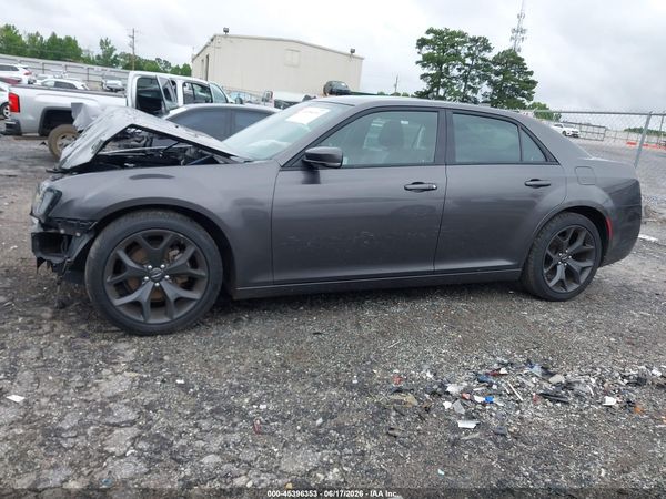 2023 CHRYSLER 300