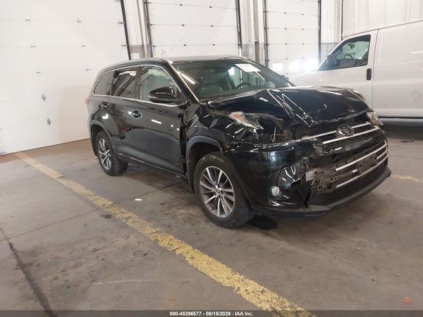 2018 TOYOTA HIGHLANDER XLE
