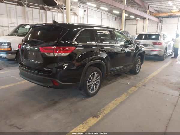 2018 TOYOTA HIGHLANDER XLE