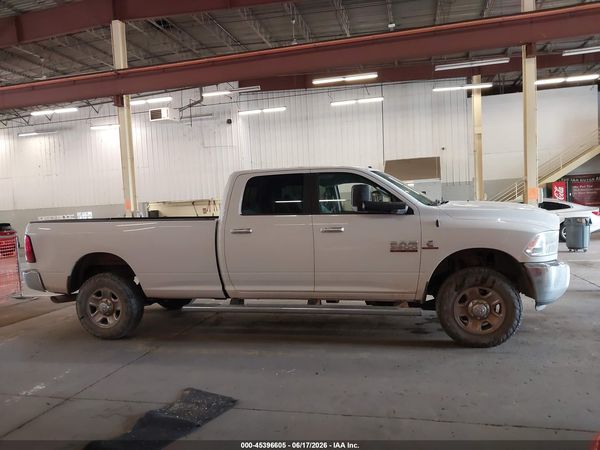 2017 RAM 3500 SLT  4X4 8' BOX