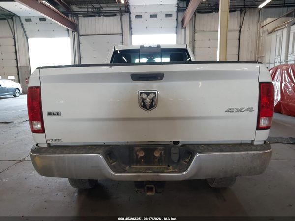 2017 RAM 3500 SLT  4X4 8' BOX