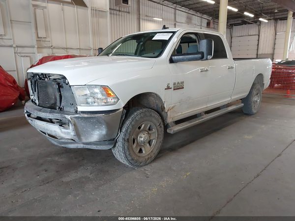 2017 RAM 3500 SLT  4X4 8' BOX