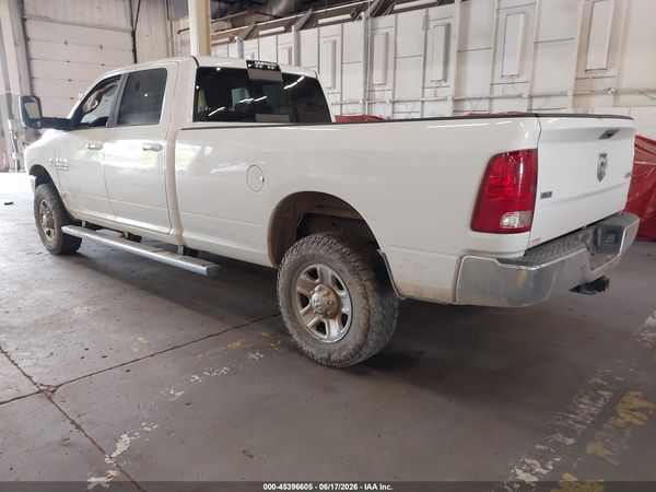 2017 RAM 3500 SLT  4X4 8' BOX