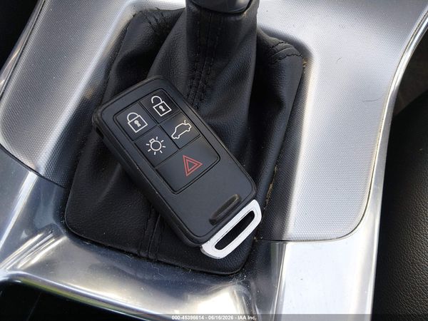 2017 VOLVO S60 T5 DYNAMIC
