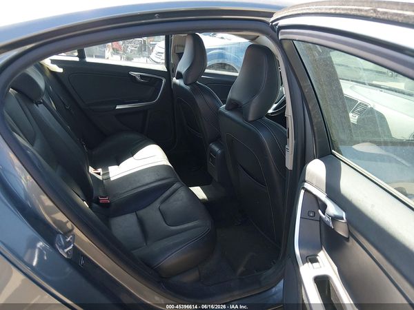 2017 VOLVO S60 T5 DYNAMIC