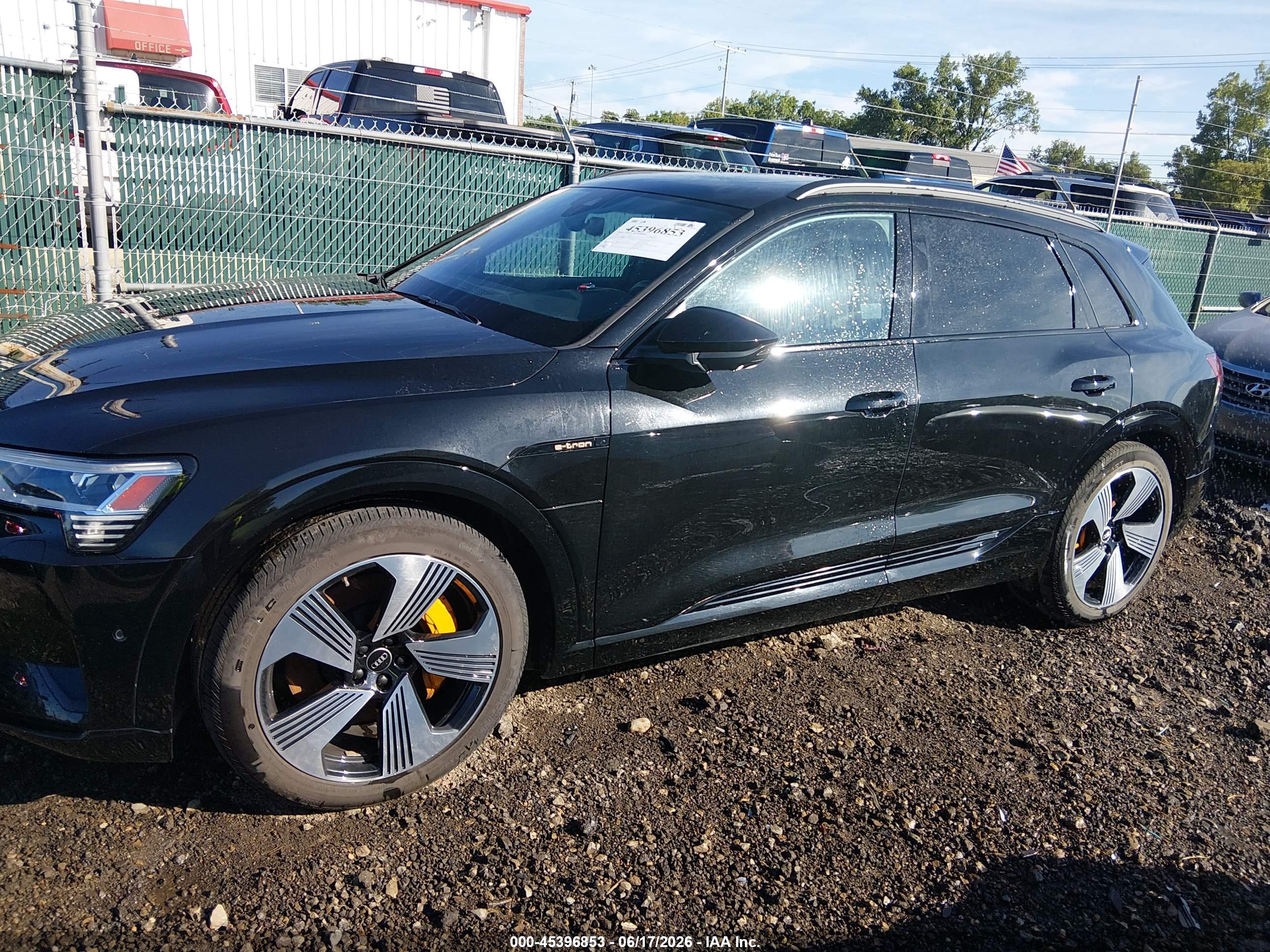 2022 AUDI E-TRON PREMIUM PLUS QUATTRO