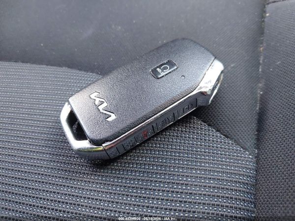 2022 KIA K5 LXS