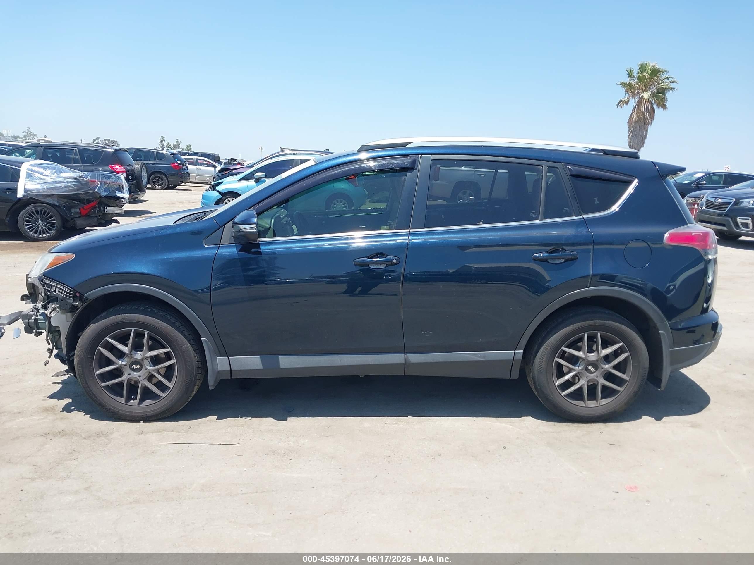 2017 TOYOTA RAV4 XLE