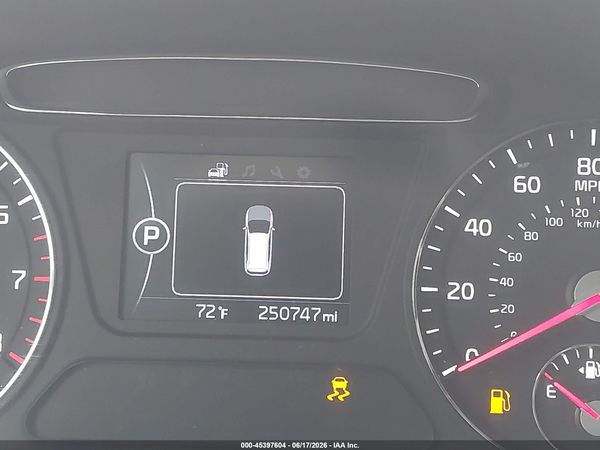 2017 KIA SORENTO 2.4L LX