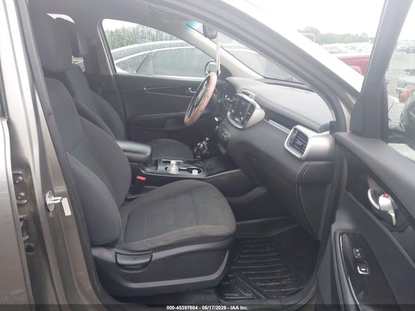 2017 KIA SORENTO 2.4L LX