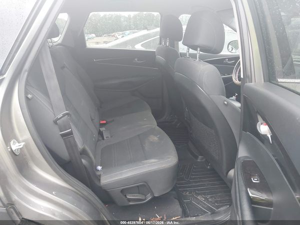 2017 KIA SORENTO 2.4L LX