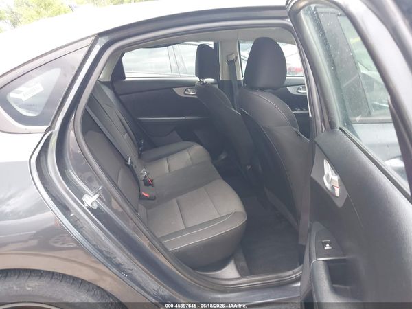 2023 KIA FORTE LXS