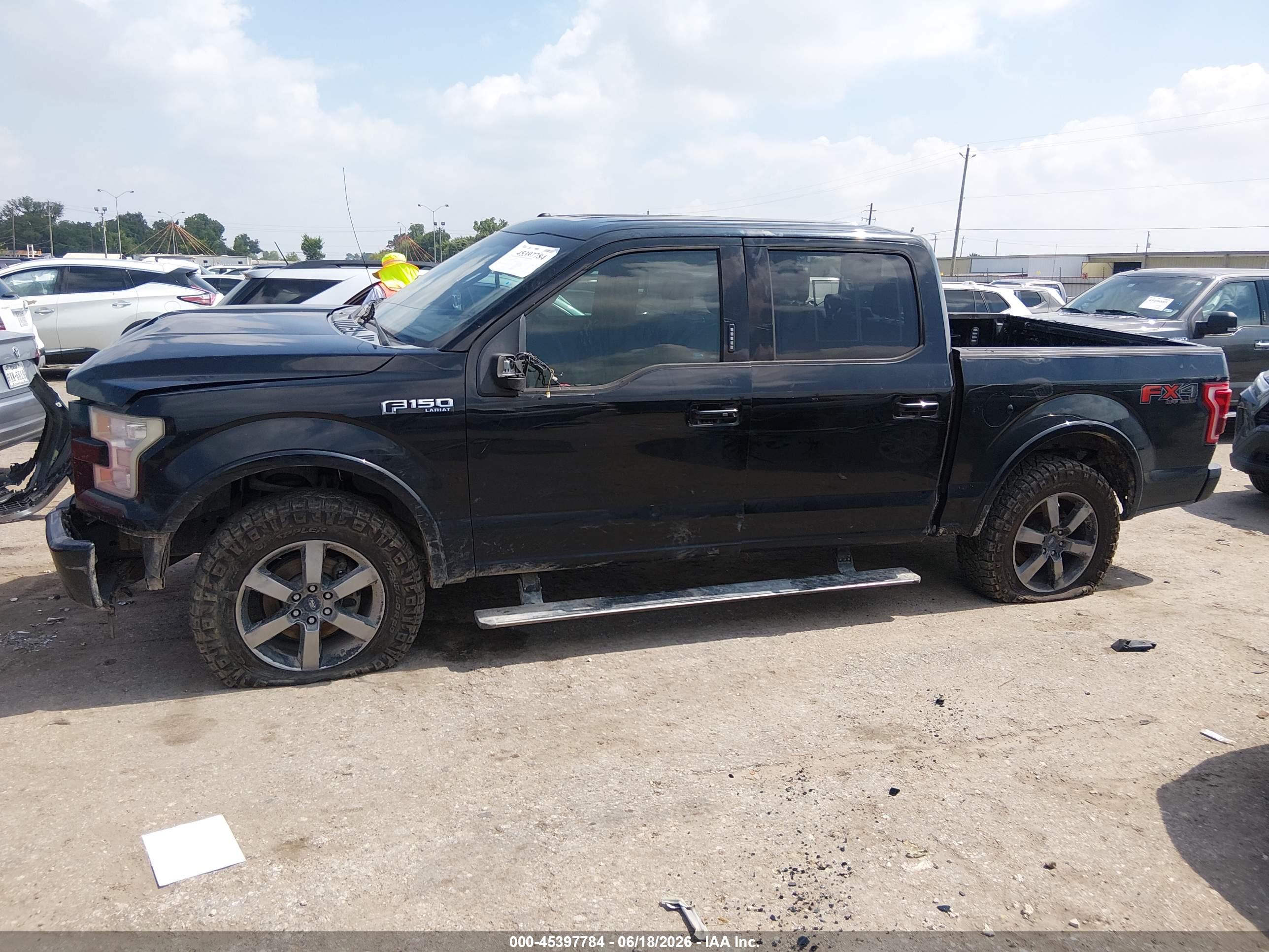 2017 FORD F-150 LARIAT