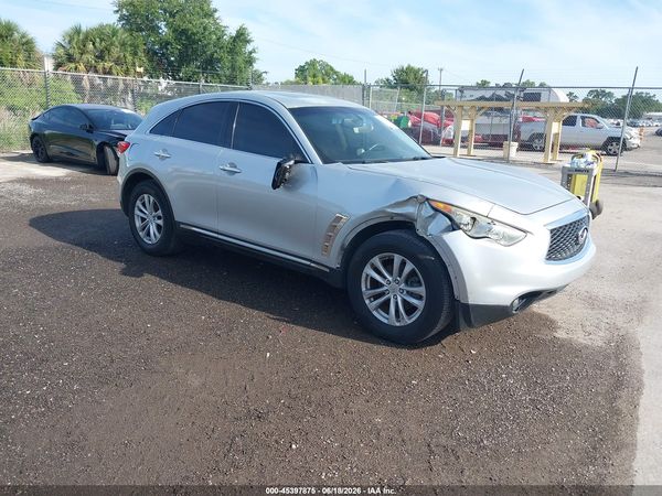 2017 INFINITI QX70