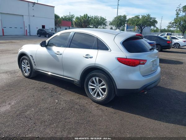 2017 INFINITI QX70