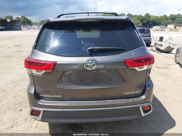 2017 TOYOTA HIGHLANDER LIMITED
