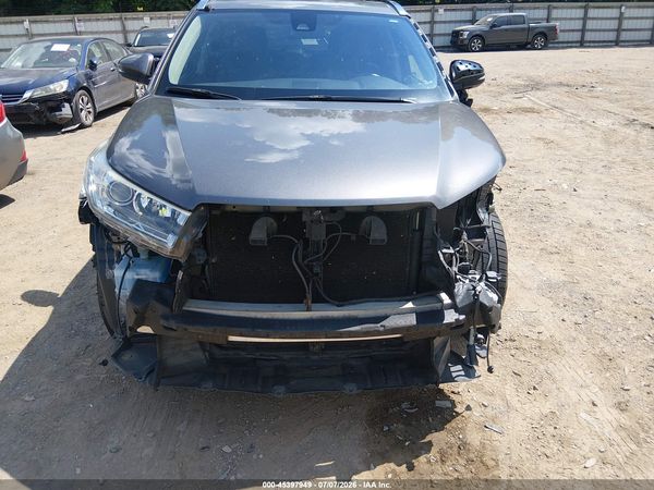 2017 TOYOTA HIGHLANDER LIMITED