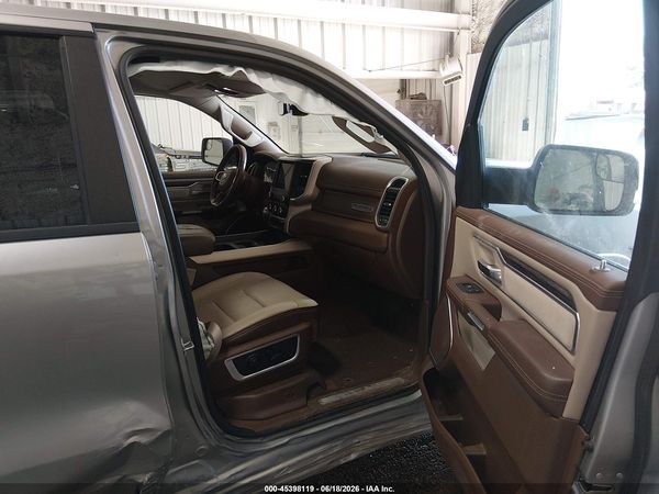 2020 RAM 1500 LARAMIE  4X4 6'4 BOX
