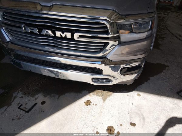 2020 RAM 1500 LARAMIE  4X4 6'4 BOX