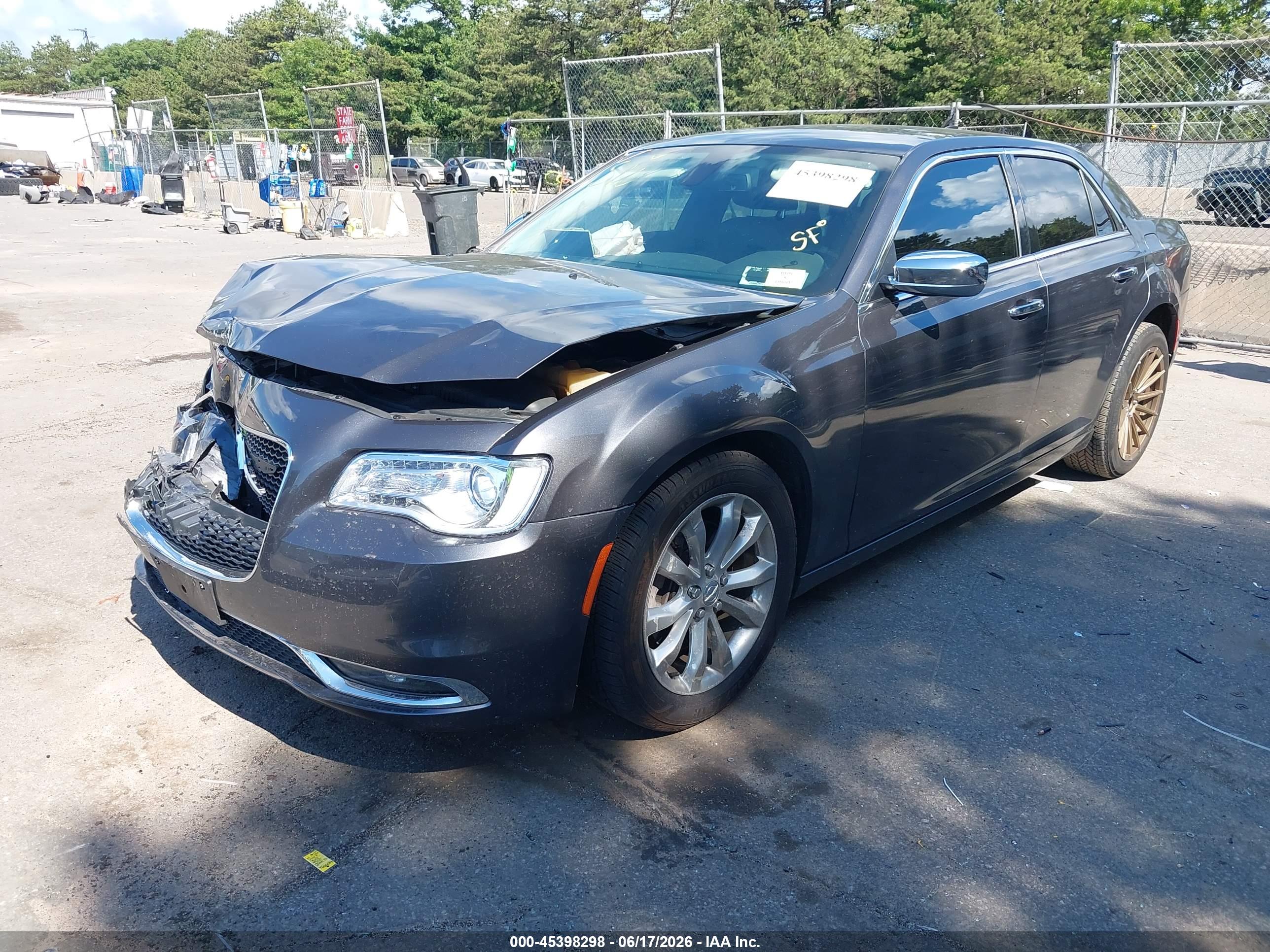 2018 CHRYSLER 300 LIMITED AWD — I2