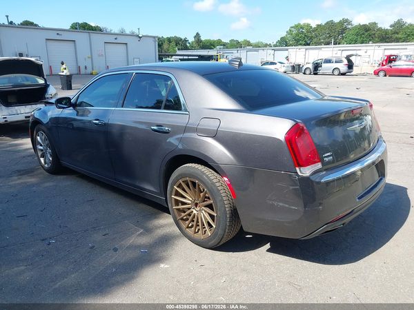 2018 CHRYSLER 300 LIMITED AWD — I3