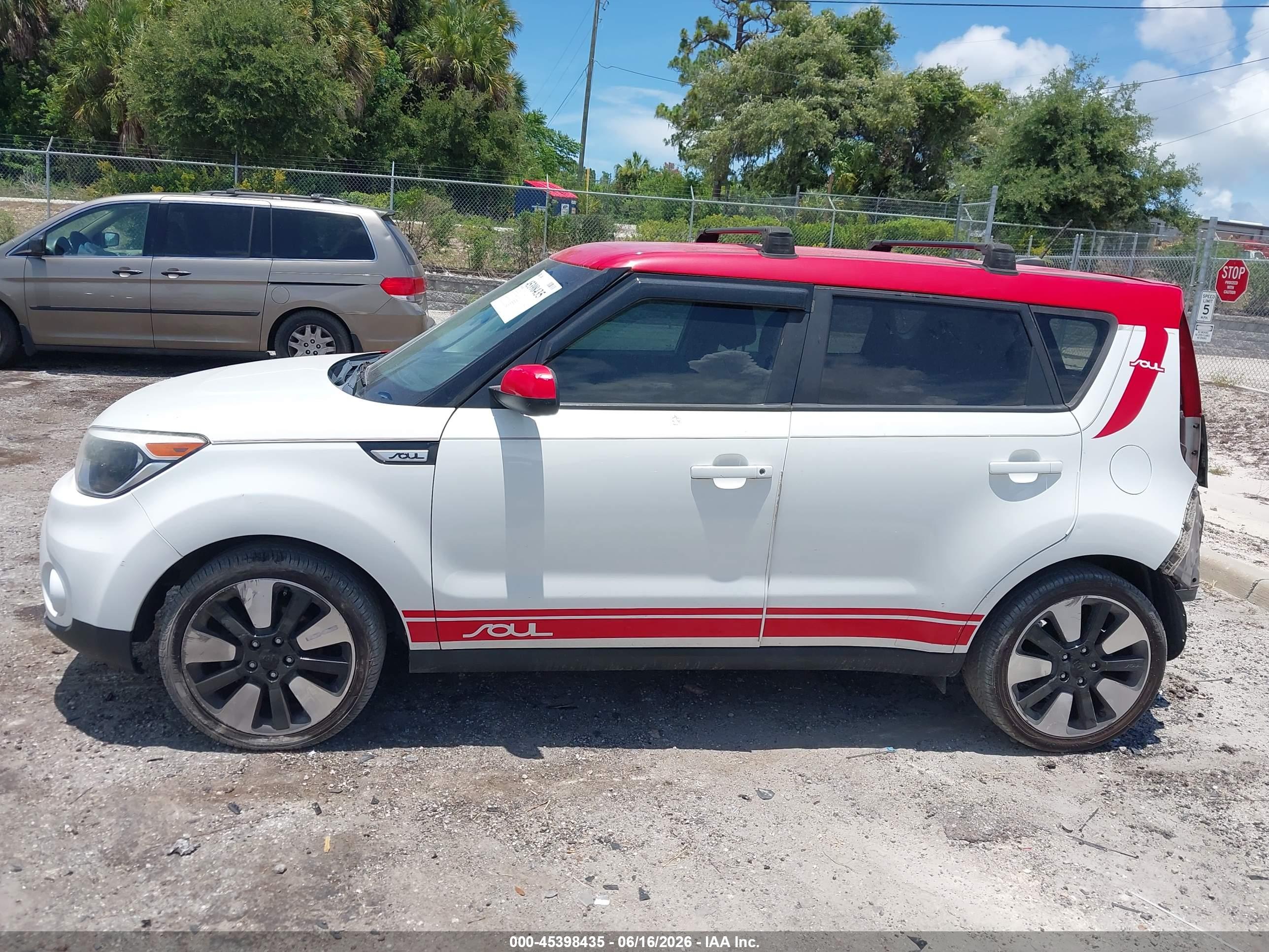 2018 KIA SOUL +