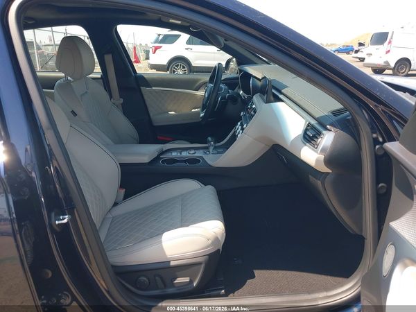 2023 GENESIS G70 3.3T RWD
